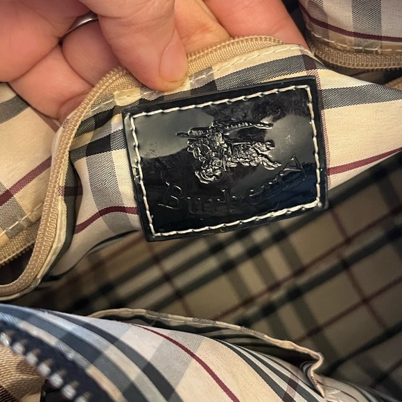 Authentic Burberry Purse - Picture 6 of 13